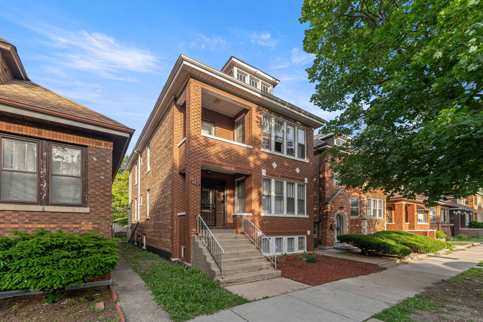 6811 S Washtenaw Avenue, Chicago, IL 60629