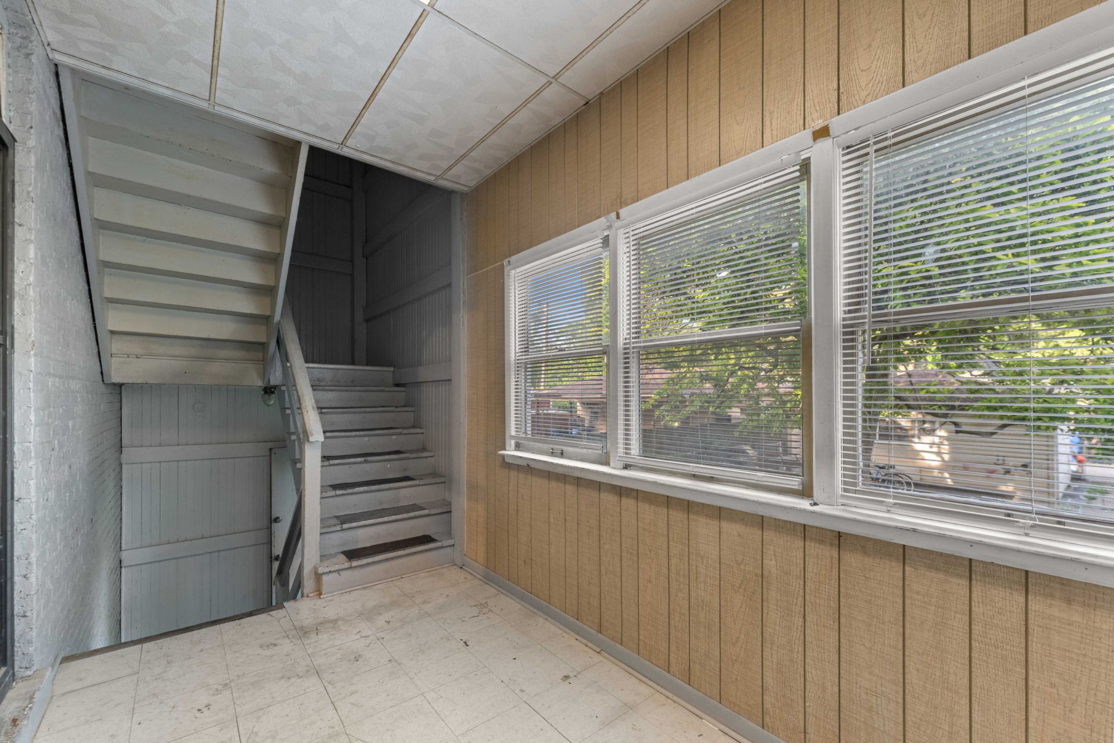 6811 S Washtenaw Avenue, Chicago, IL 60629