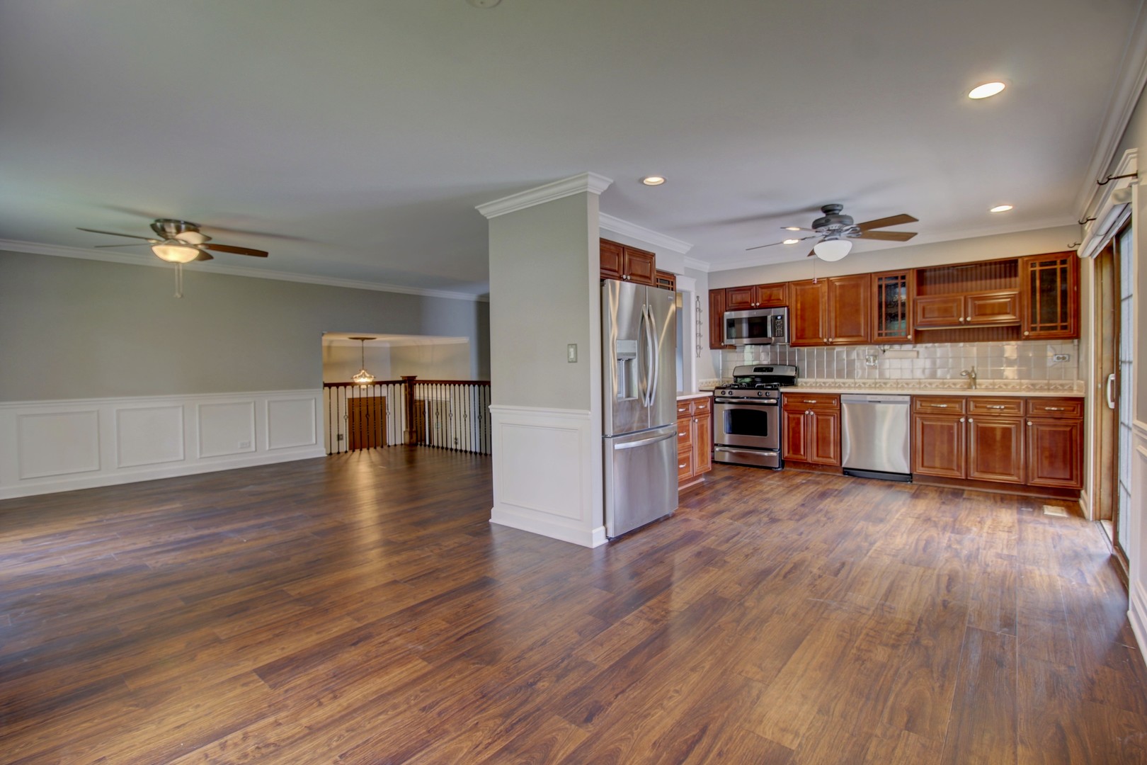 2266 Durham Drive, Wheaton, IL 60189