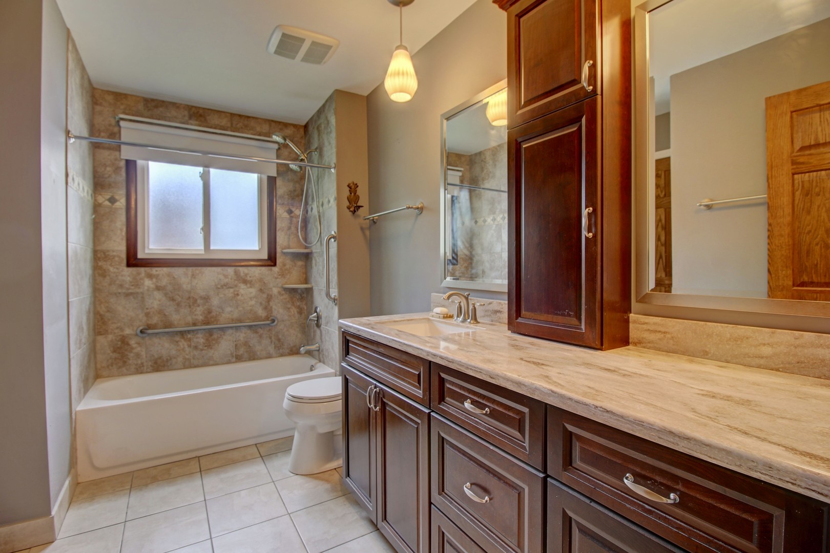 2266 Durham Drive, Wheaton, IL 60189