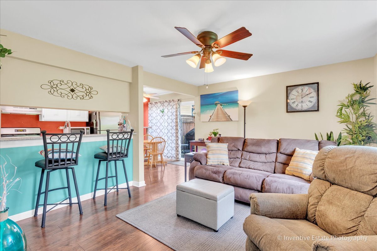 8325 Portsmouth Drive #A, Darien, IL 60561