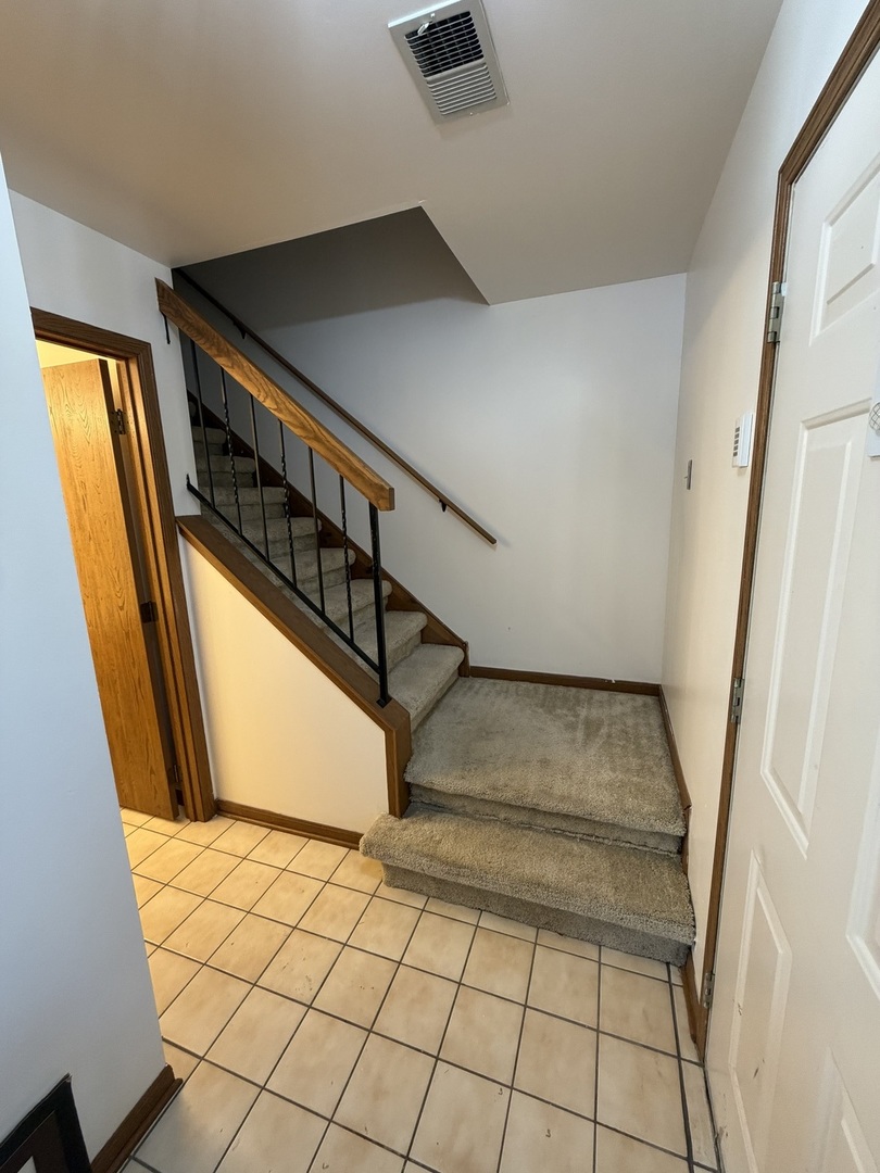 4007 193rd Street #2, Country Club Hills, IL 60478