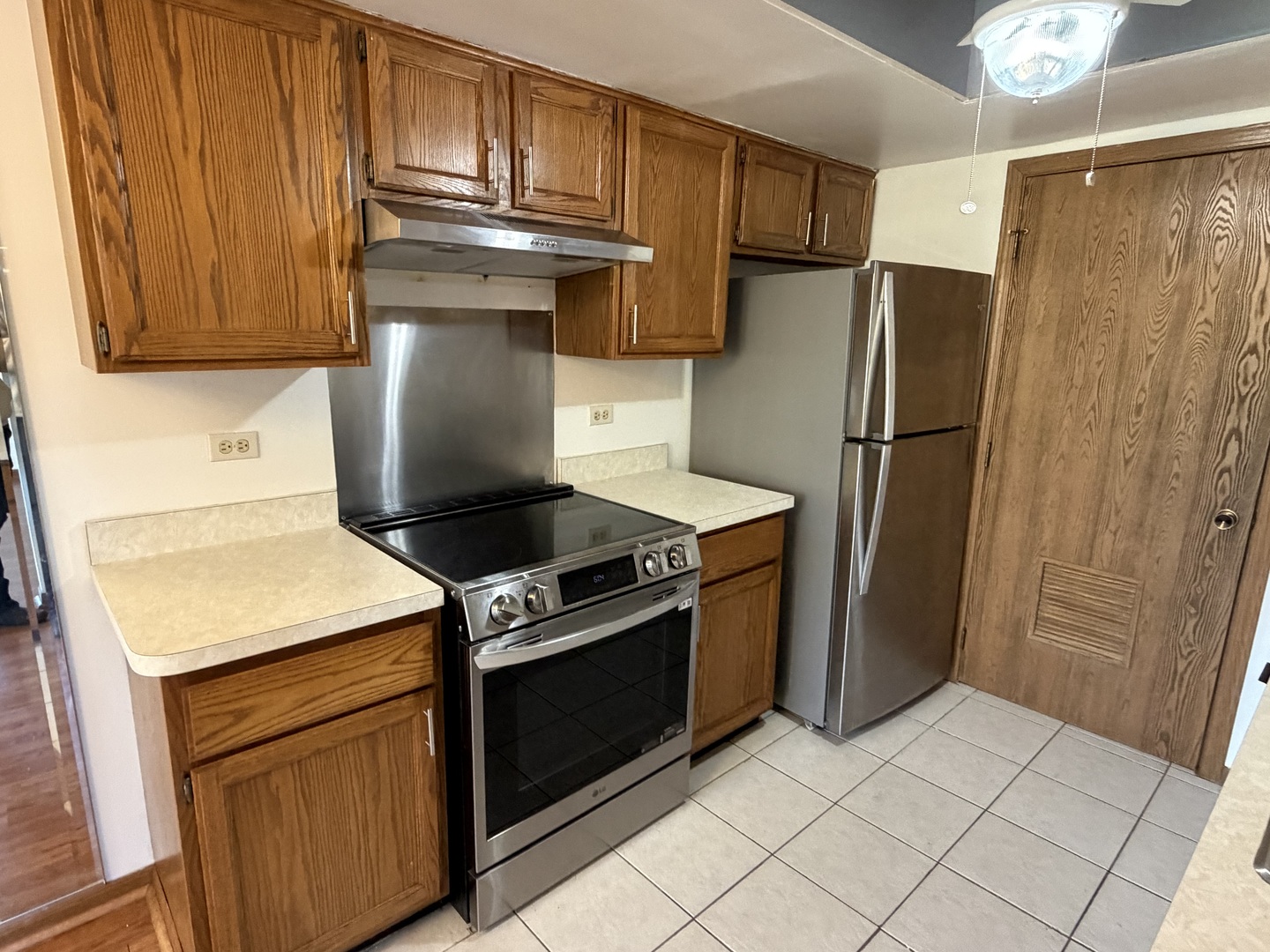 4007 193rd Street #2, Country Club Hills, IL 60478
