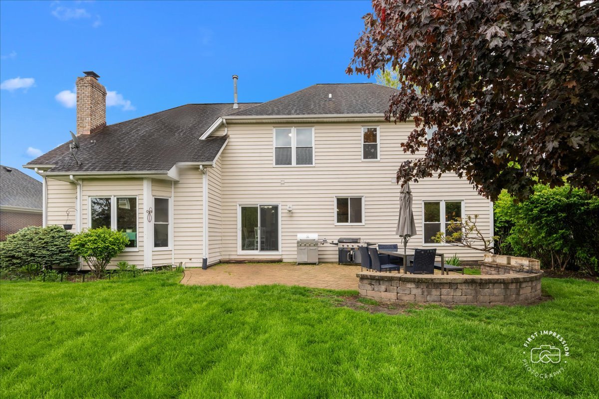 40W174 Jack London Street, St. Charles, IL 60175