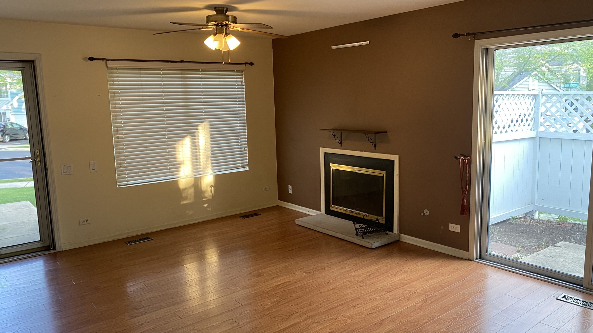 437 Valley Forge Court #2, Aurora, IL 60504