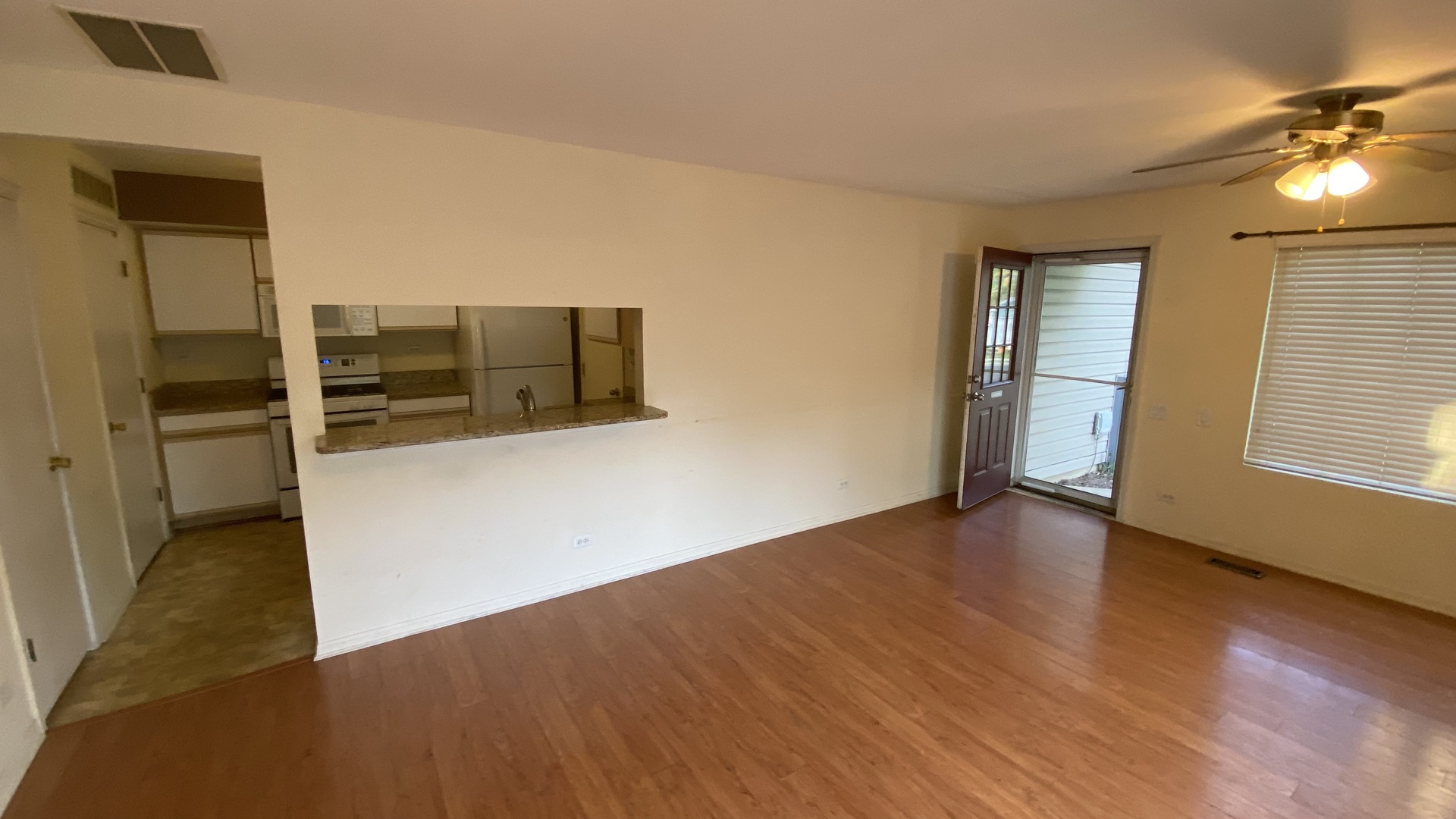 437 Valley Forge Court #2, Aurora, IL 60504