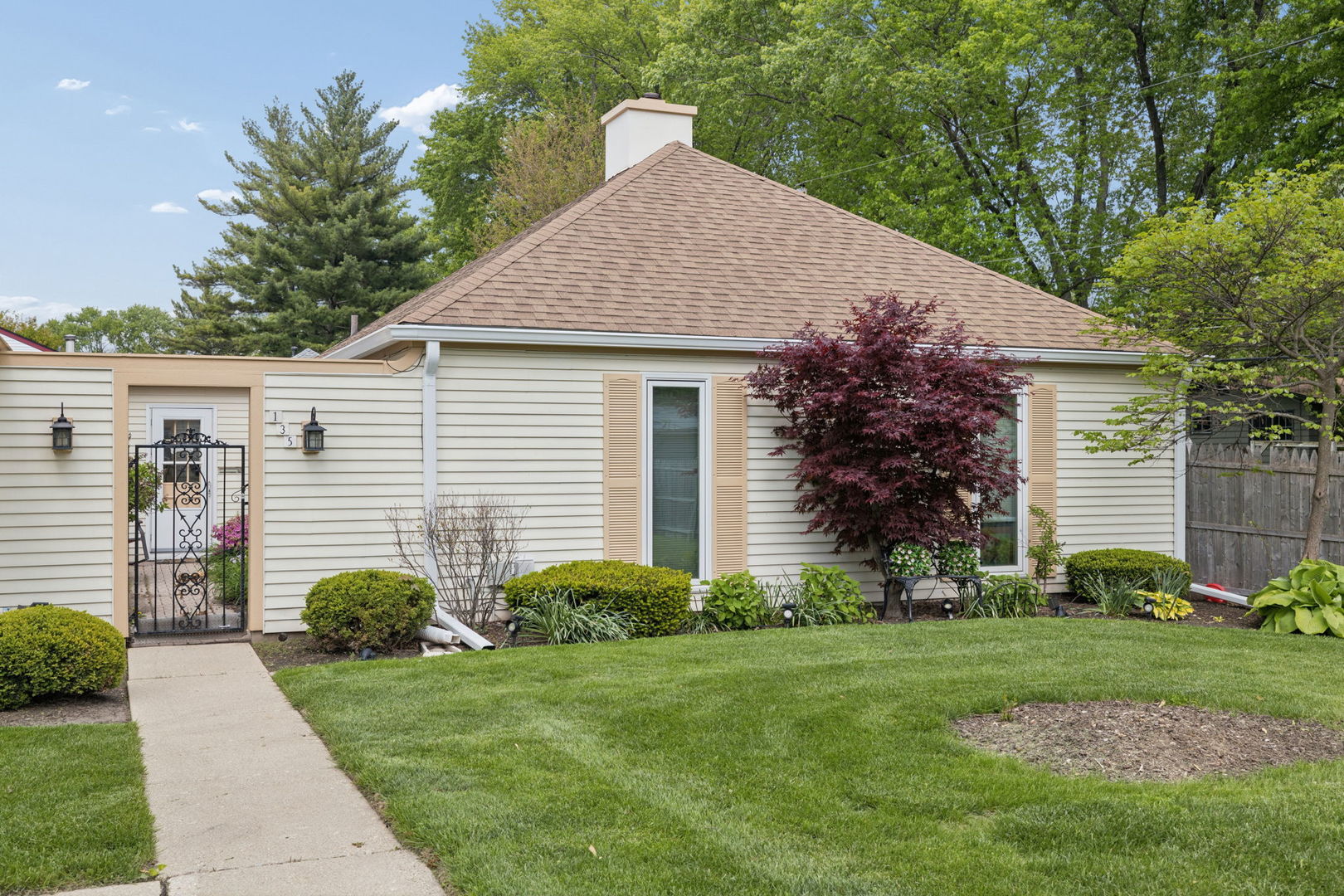 135 Garden Drive #135, Montgomery, IL 60538