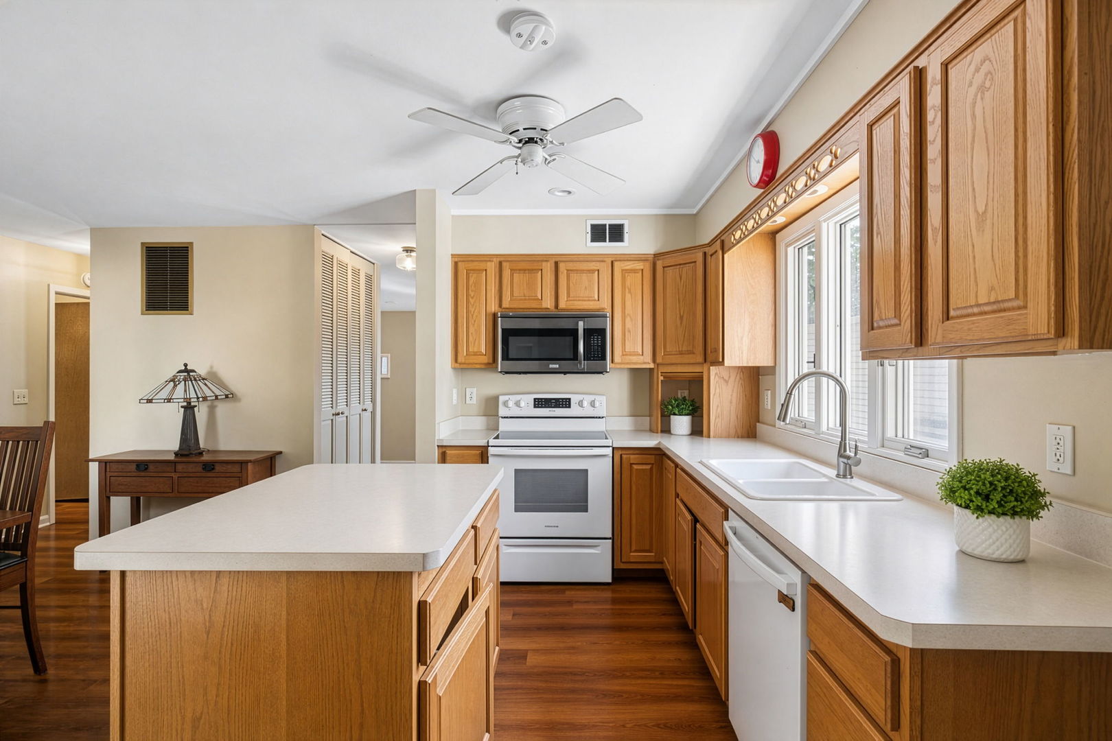 135 Garden Drive #135, Montgomery, IL 60538
