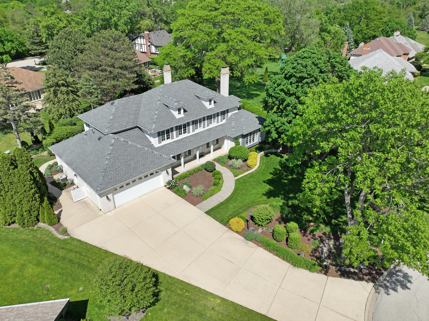 119 Saddle Brook Drive, Oak Brook, IL 60523
