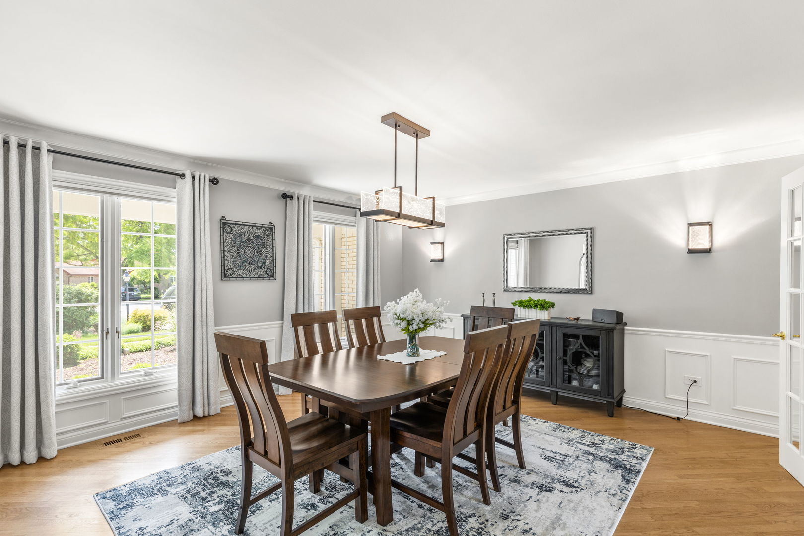 119 Saddle Brook Drive, Oak Brook, IL 60523
