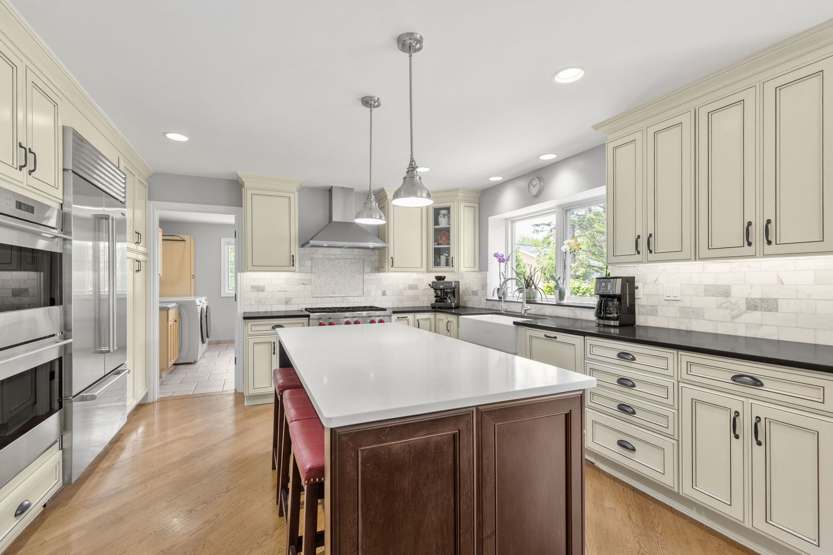 119 Saddle Brook Drive, Oak Brook, IL 60523