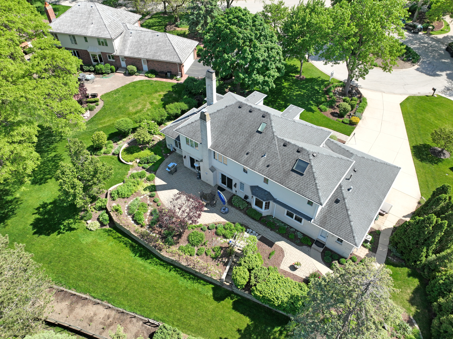 119 Saddle Brook Drive, Oak Brook, IL 60523