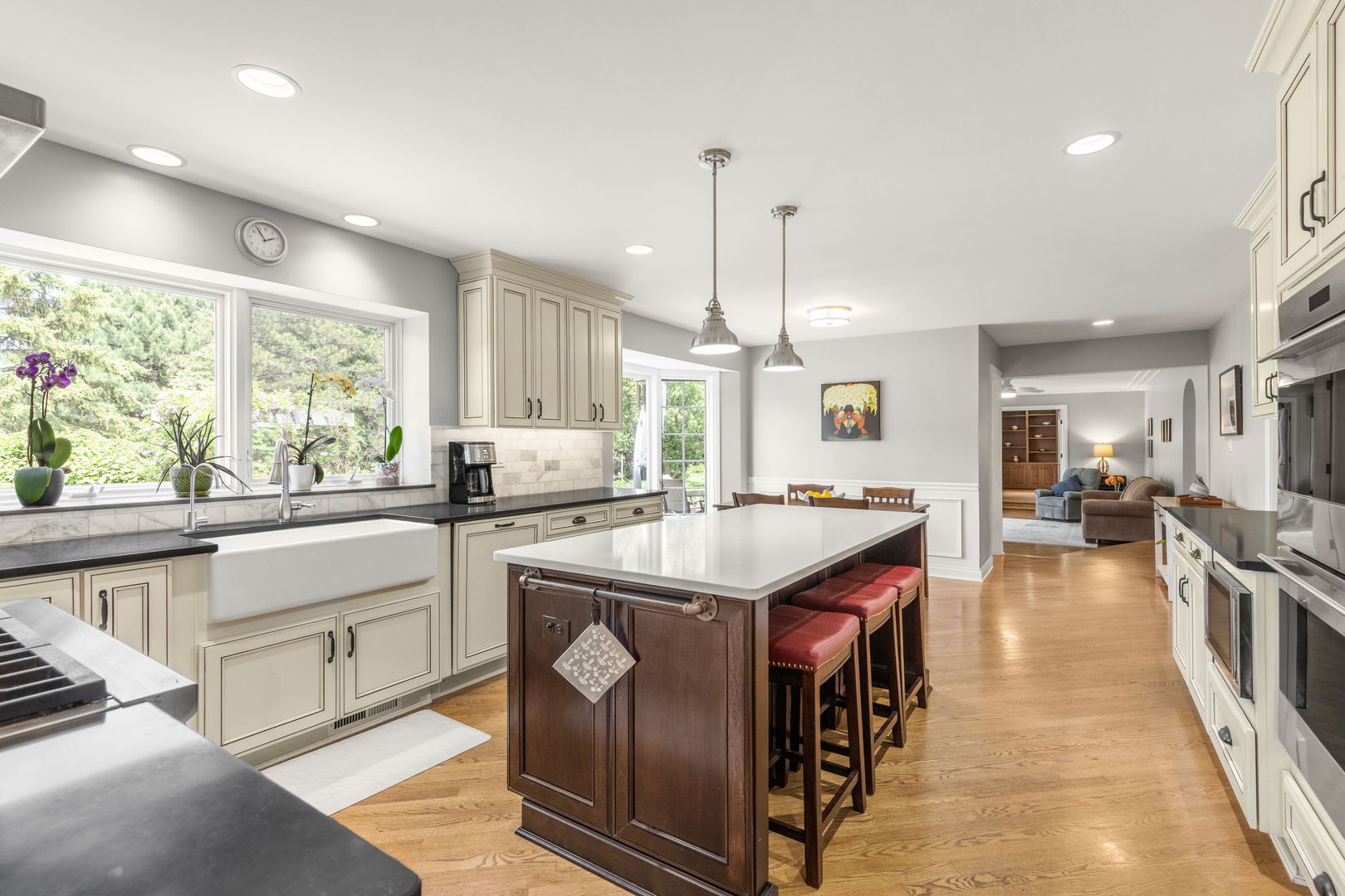 119 Saddle Brook Drive, Oak Brook, IL 60523
