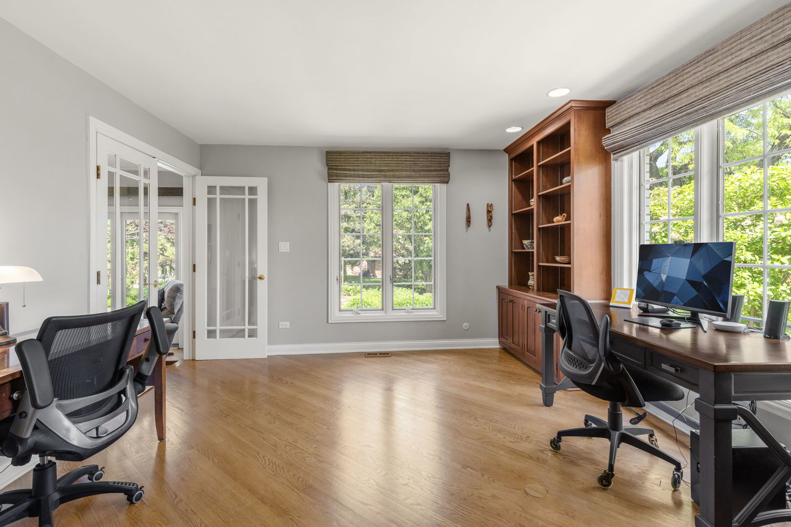 119 Saddle Brook Drive, Oak Brook, IL 60523