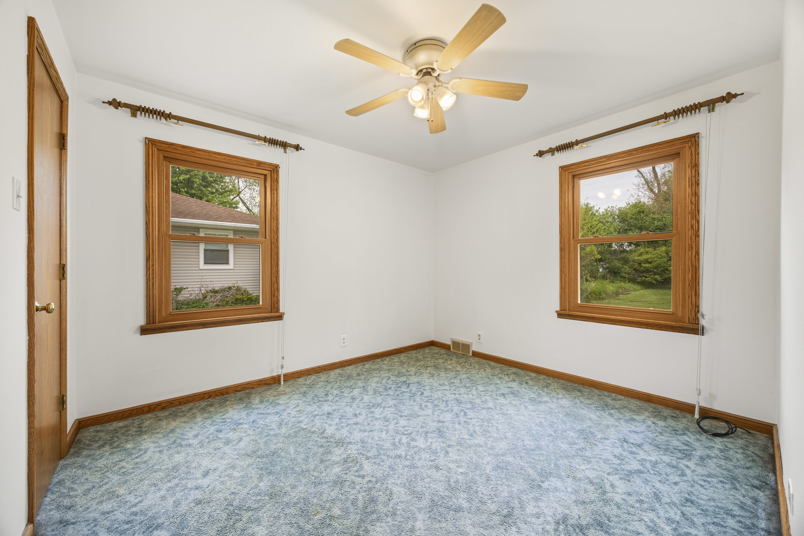 140 W Le Moyne Avenue, Lombard, IL 60148