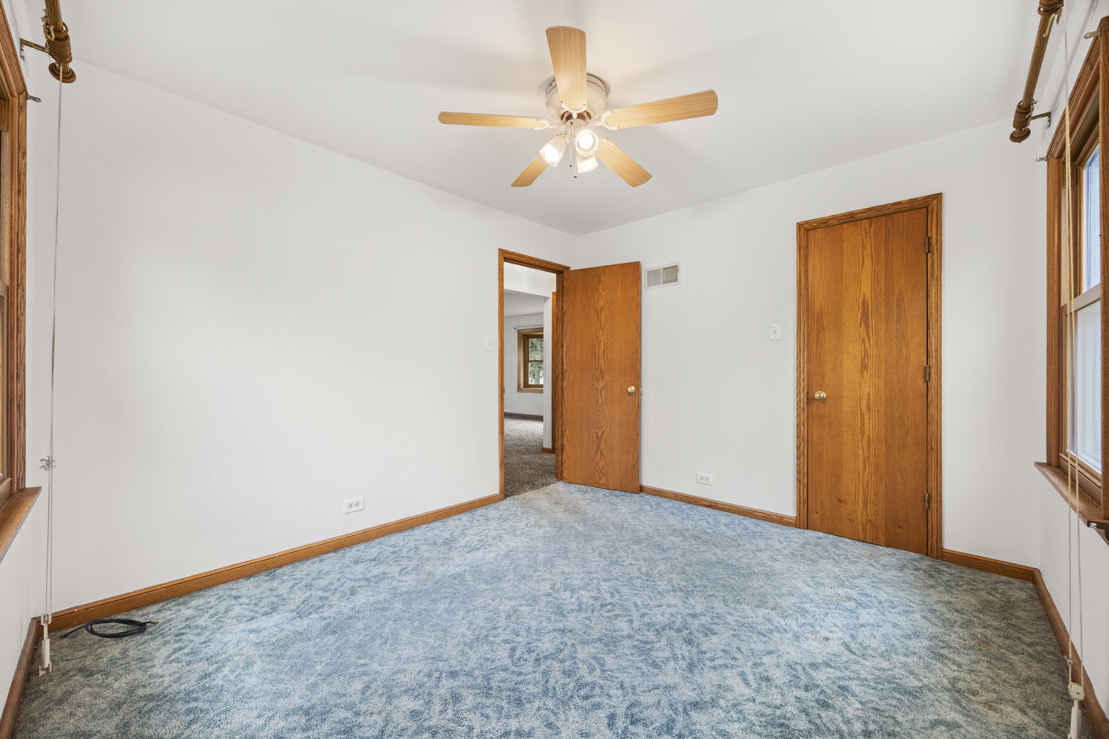 140 W Le Moyne Avenue, Lombard, IL 60148