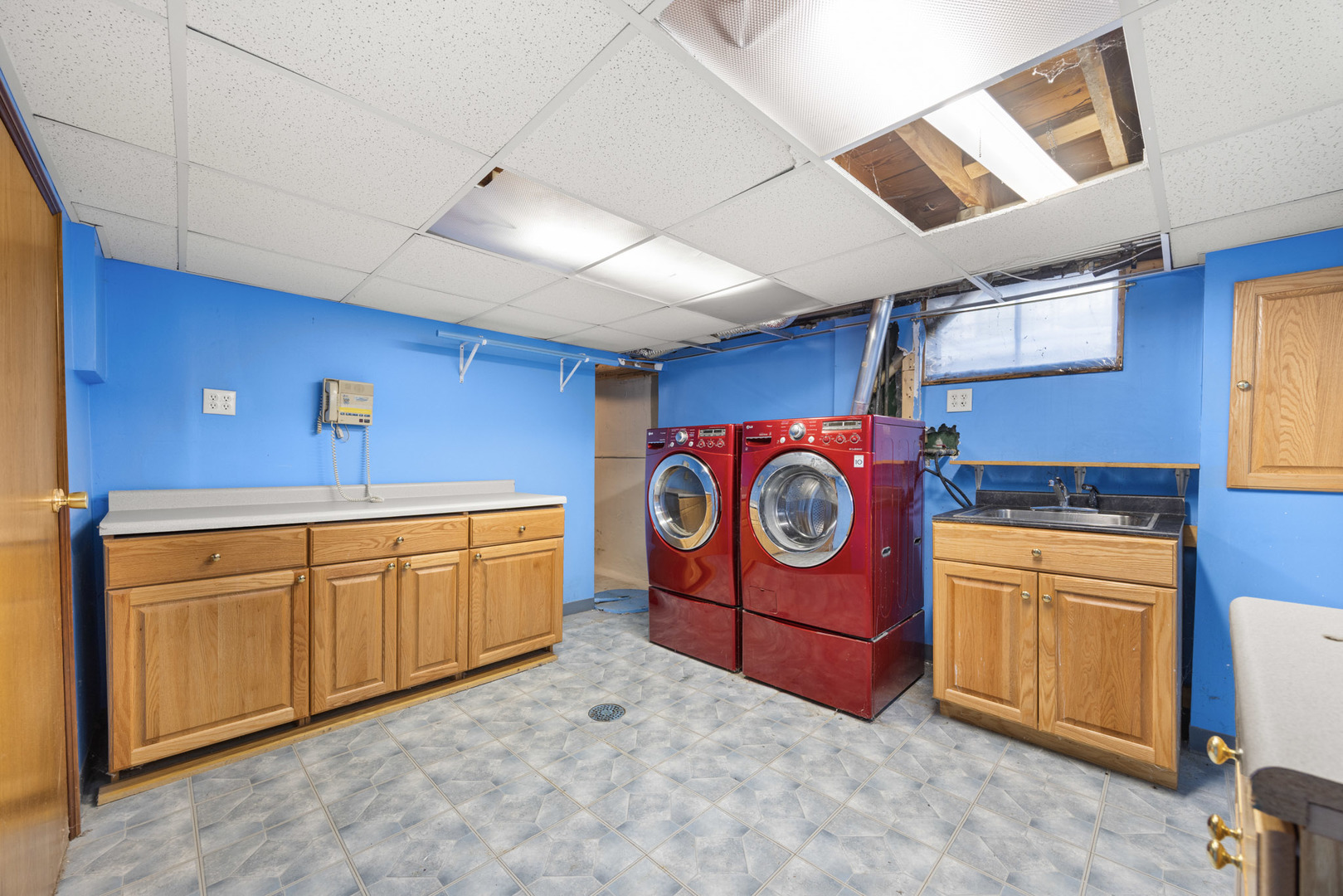140 W Le Moyne Avenue, Lombard, IL 60148