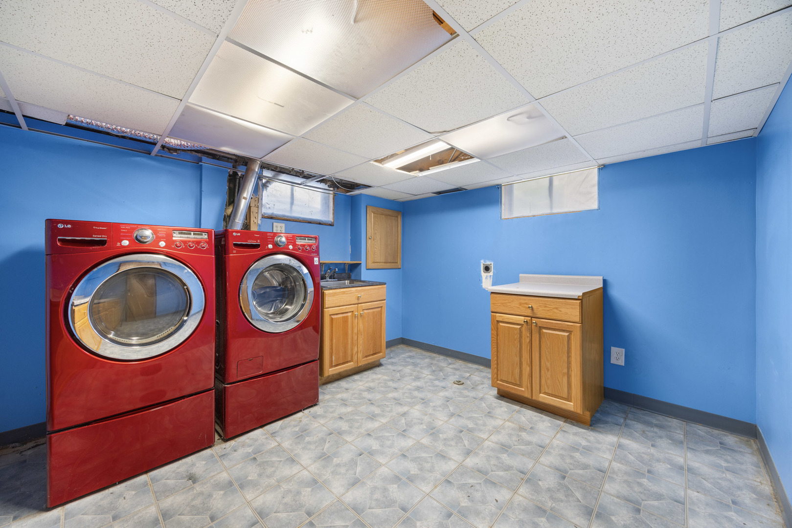 140 W Le Moyne Avenue, Lombard, IL 60148