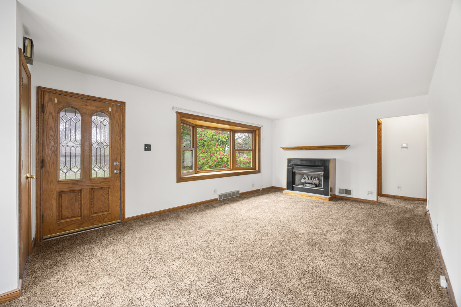 140 W Le Moyne Avenue, Lombard, IL 60148