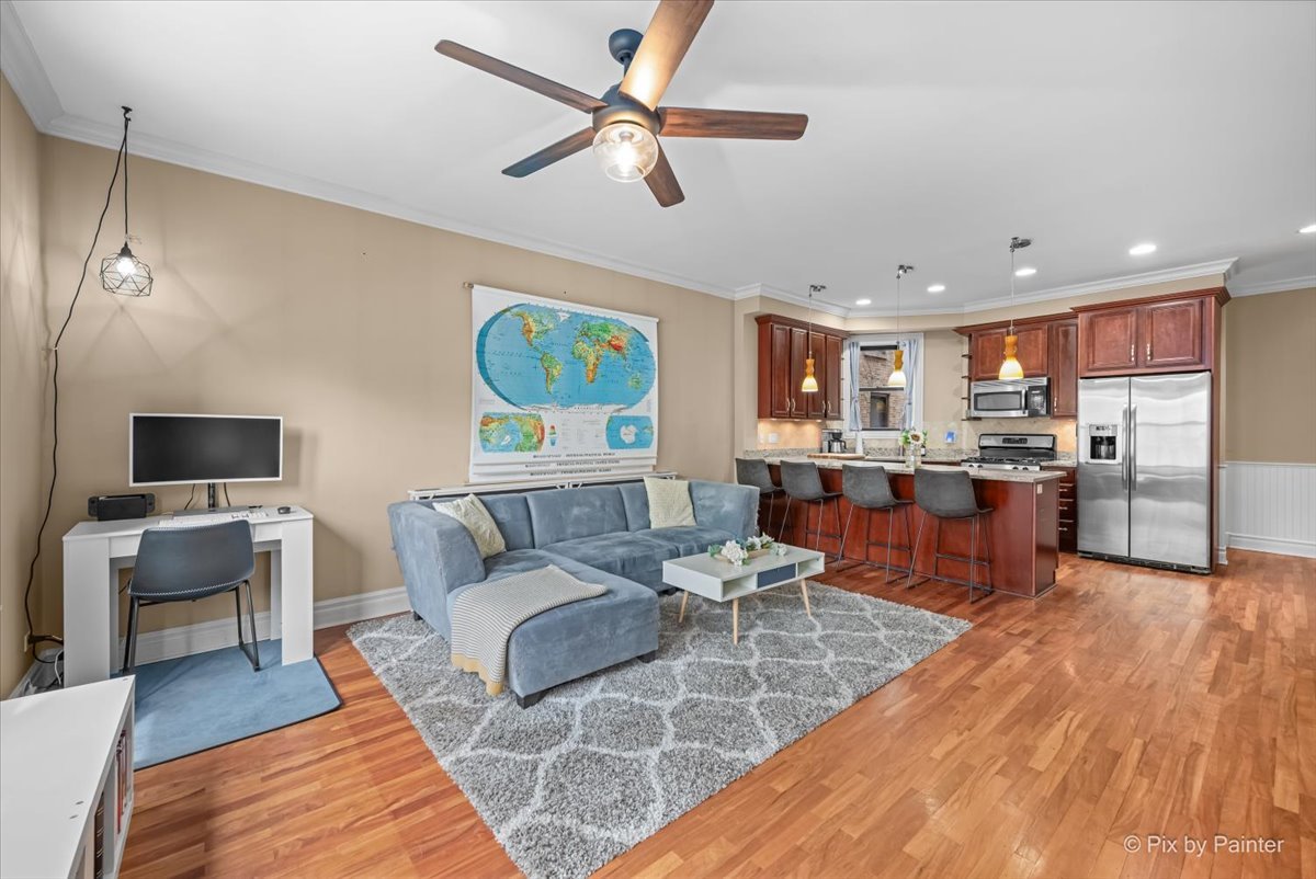 1308 W Granville Avenue #1, Chicago, IL 60660