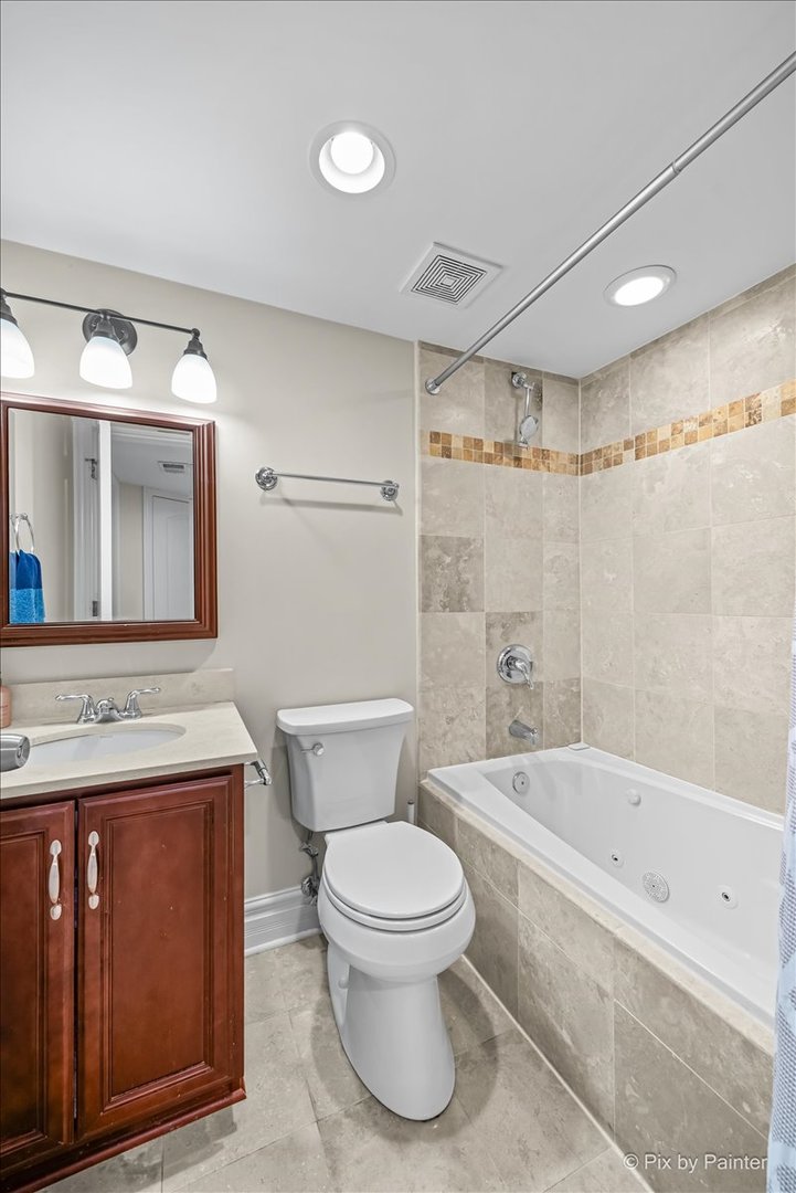 1308 W Granville Avenue #1, Chicago, IL 60660