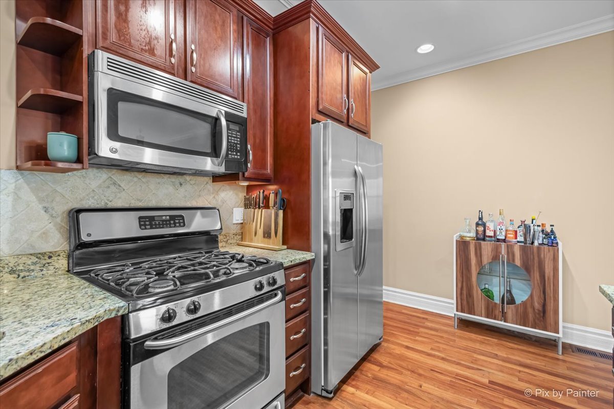 1308 W Granville Avenue #1, Chicago, IL 60660