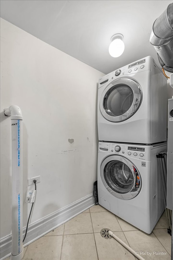 1308 W Granville Avenue #1, Chicago, IL 60660