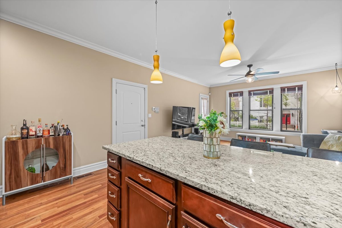 1308 W Granville Avenue #1, Chicago, IL 60660