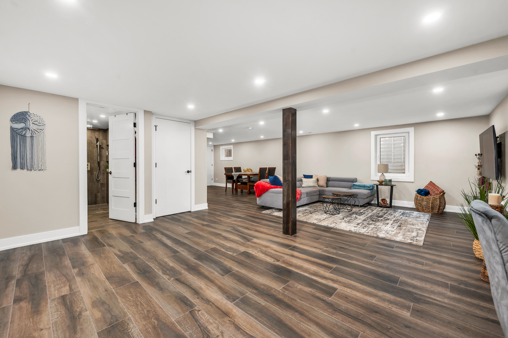 158 St Marys Parkway, Buffalo Grove, IL 60089