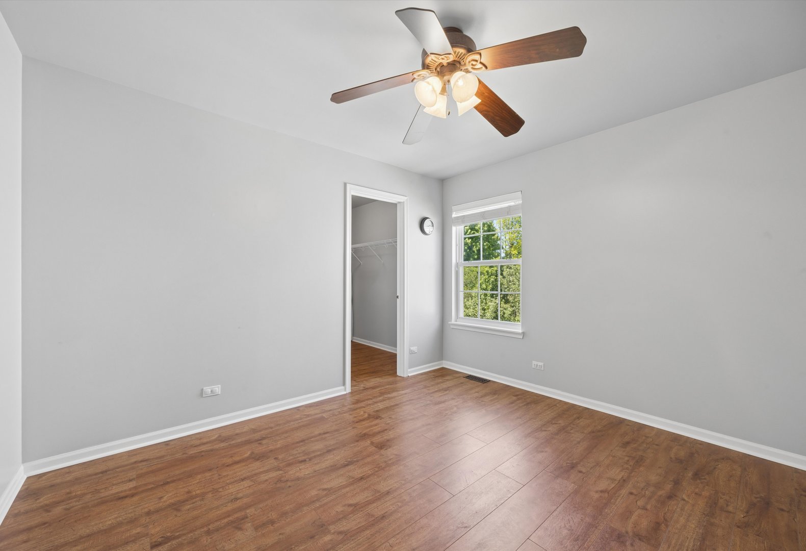 1562 Glenside Drive, Bolingbrook, IL 60490