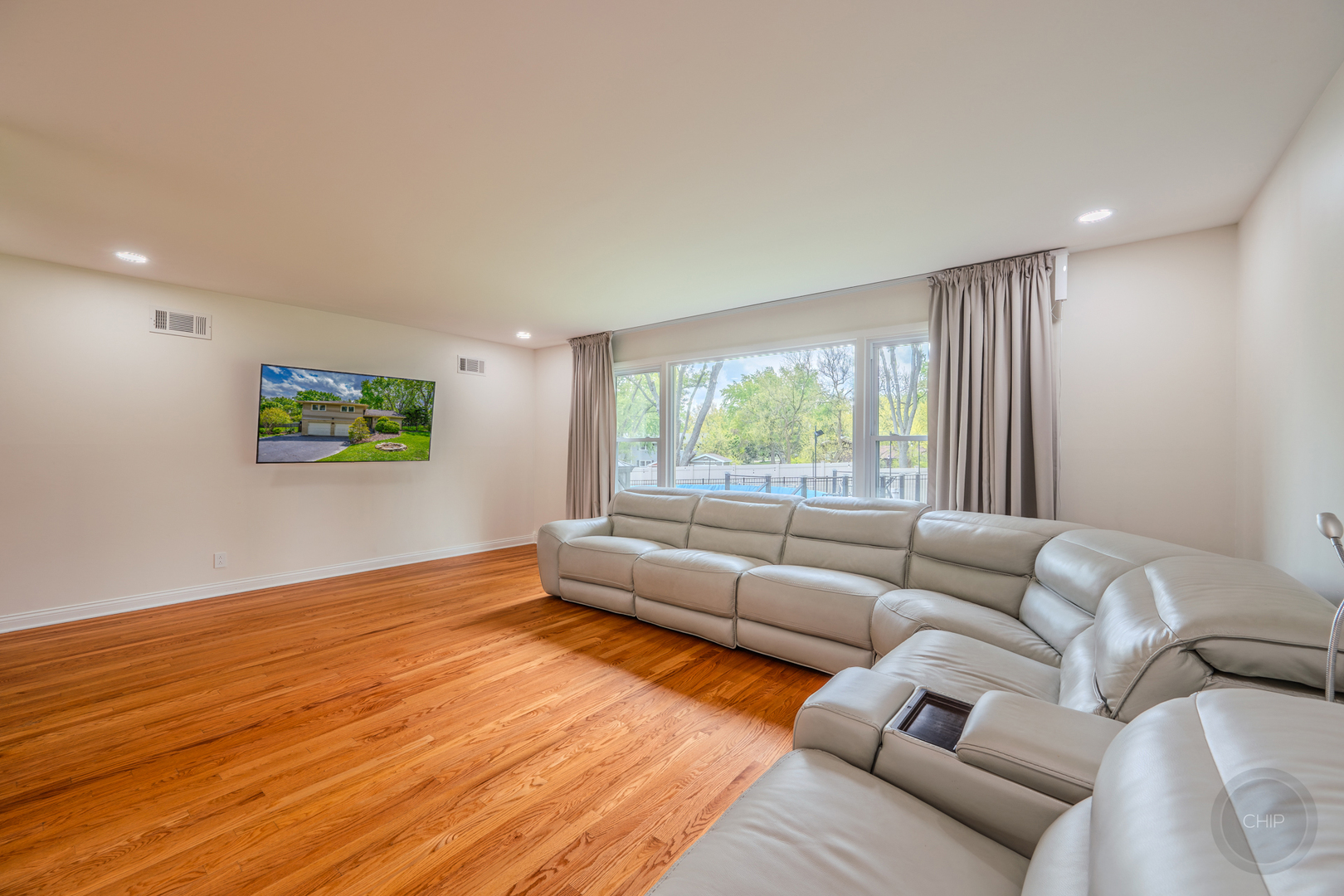 10S220 Alan Road, Naperville, IL 60564