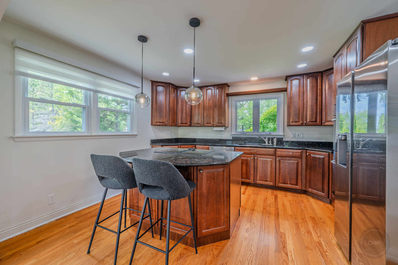 10S220 Alan Road, Naperville, IL 60564