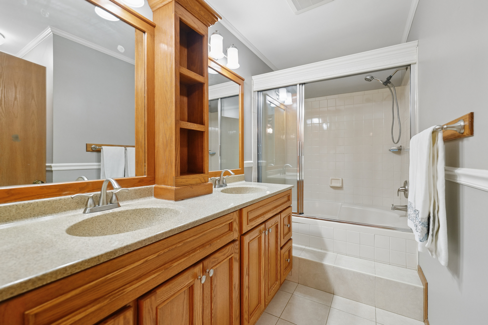 3264 Salem Court, Aurora, IL 60504