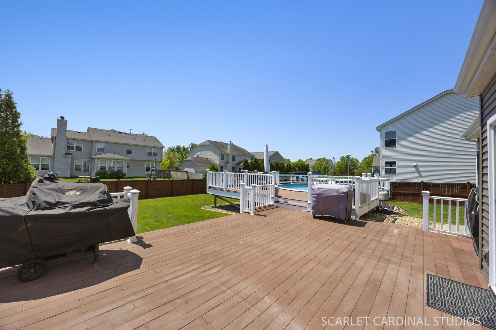 147 Linden Drive, Oswego, IL 60543