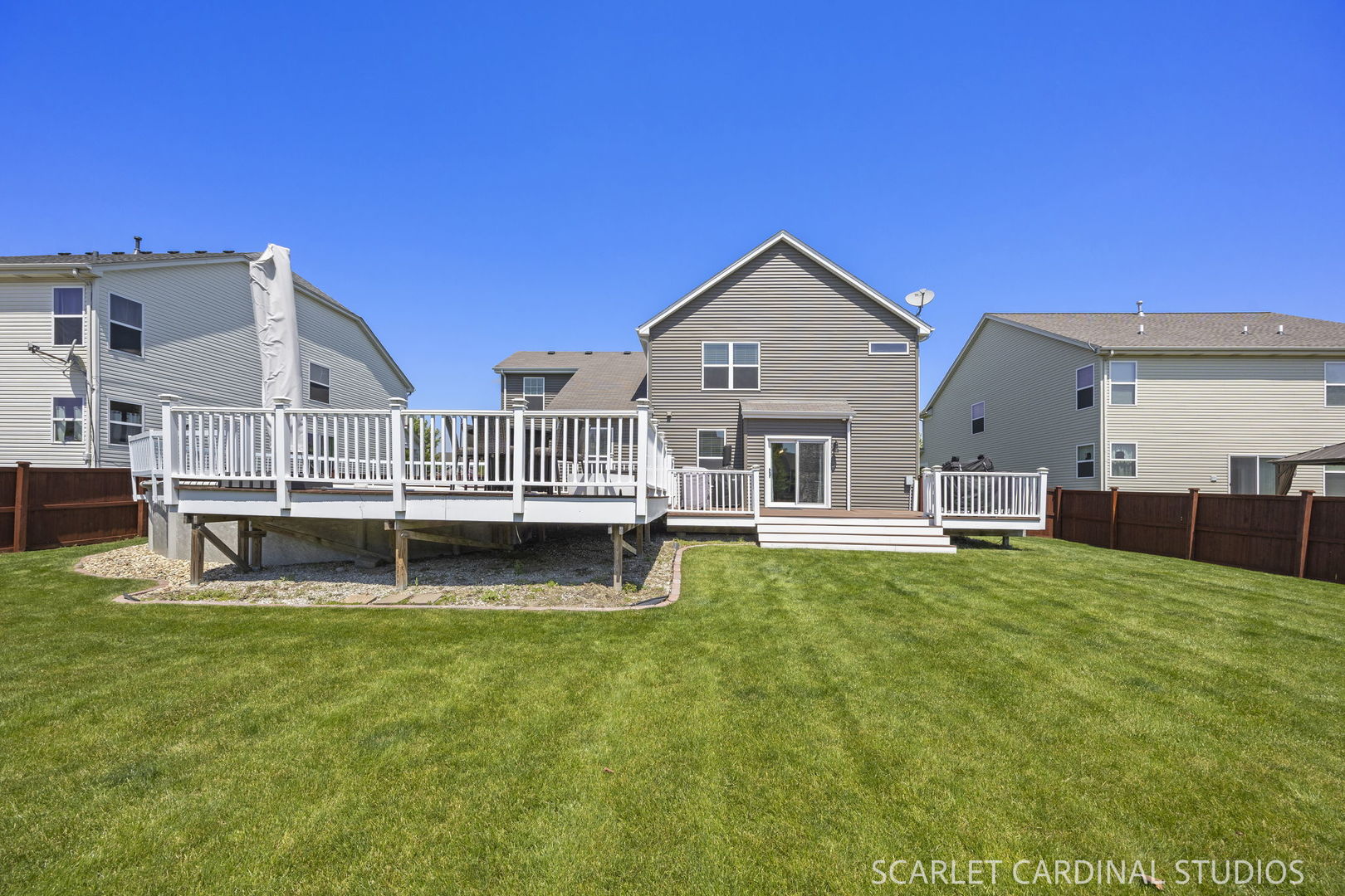 147 Linden Drive, Oswego, IL 60543