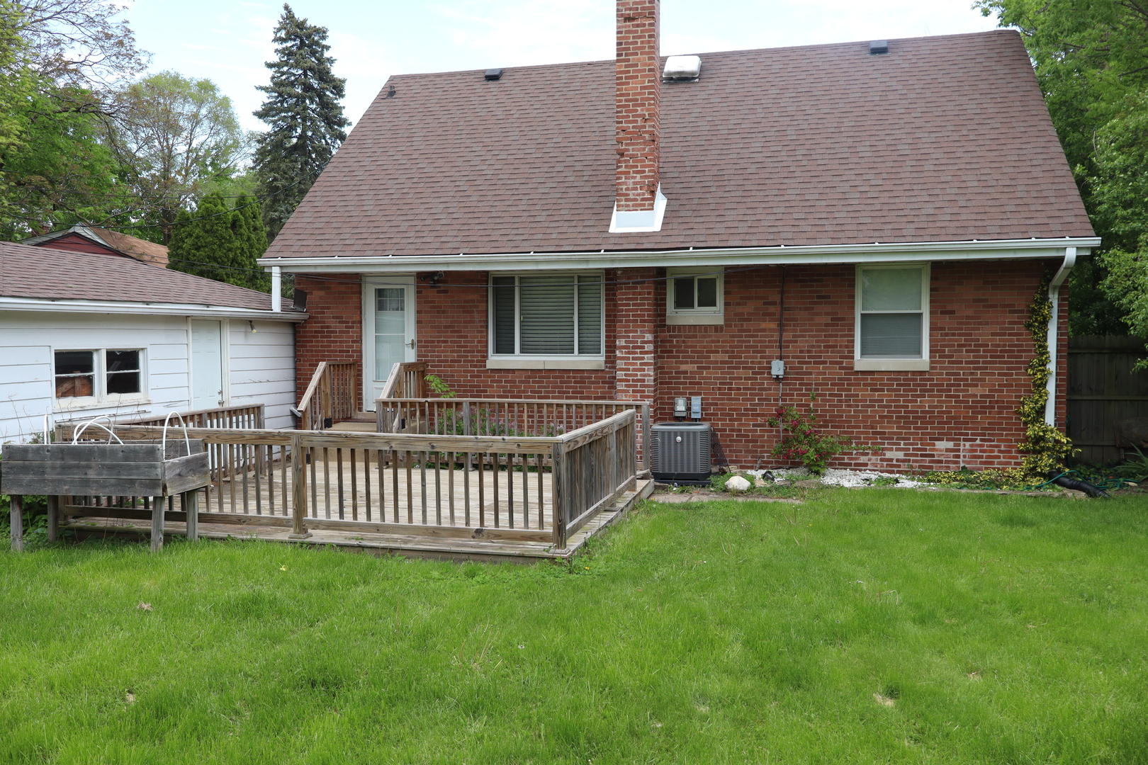 18610 Golfview Avenue, Homewood, IL 60430