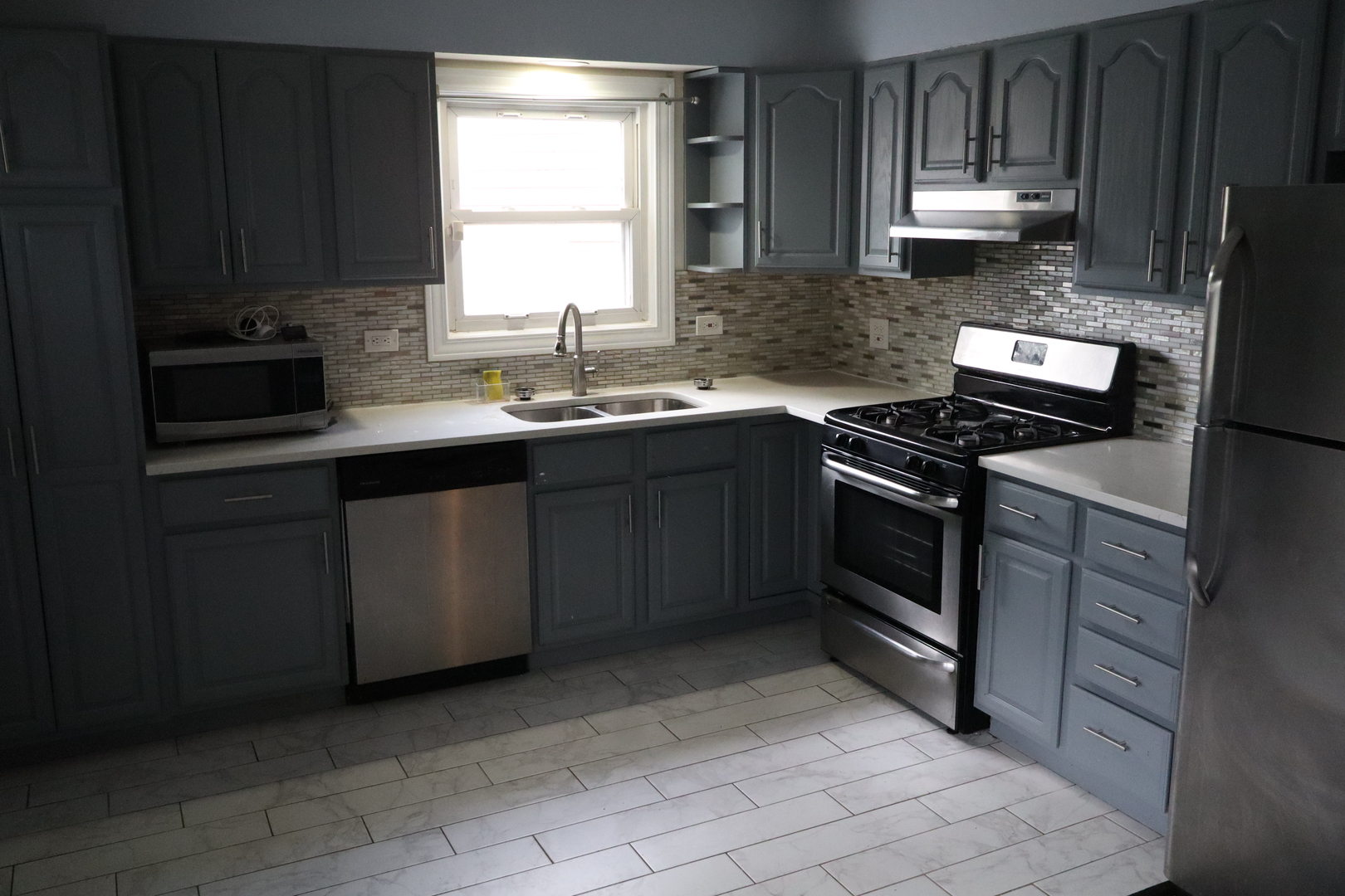 18610 Golfview Avenue, Homewood, IL 60430