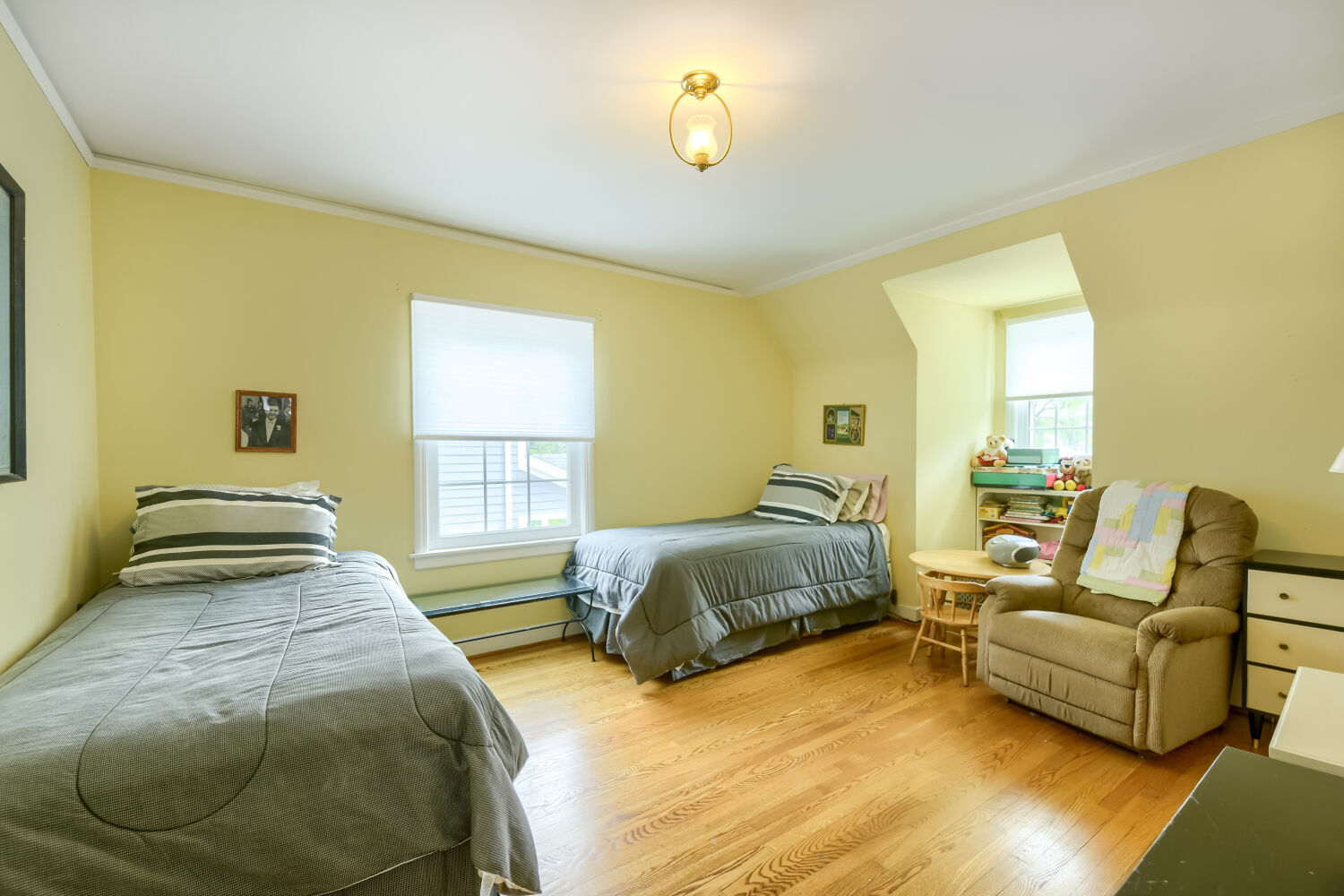 2152 S 107 Place, Chicago, IL 60643