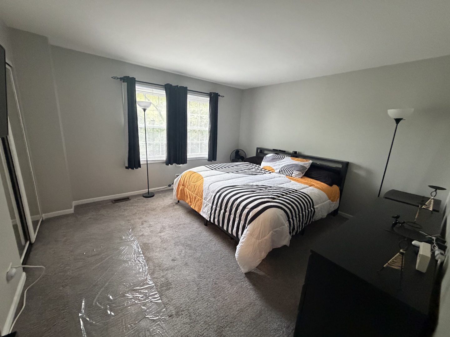 414 Spring Court, Carpentersville, IL 60110