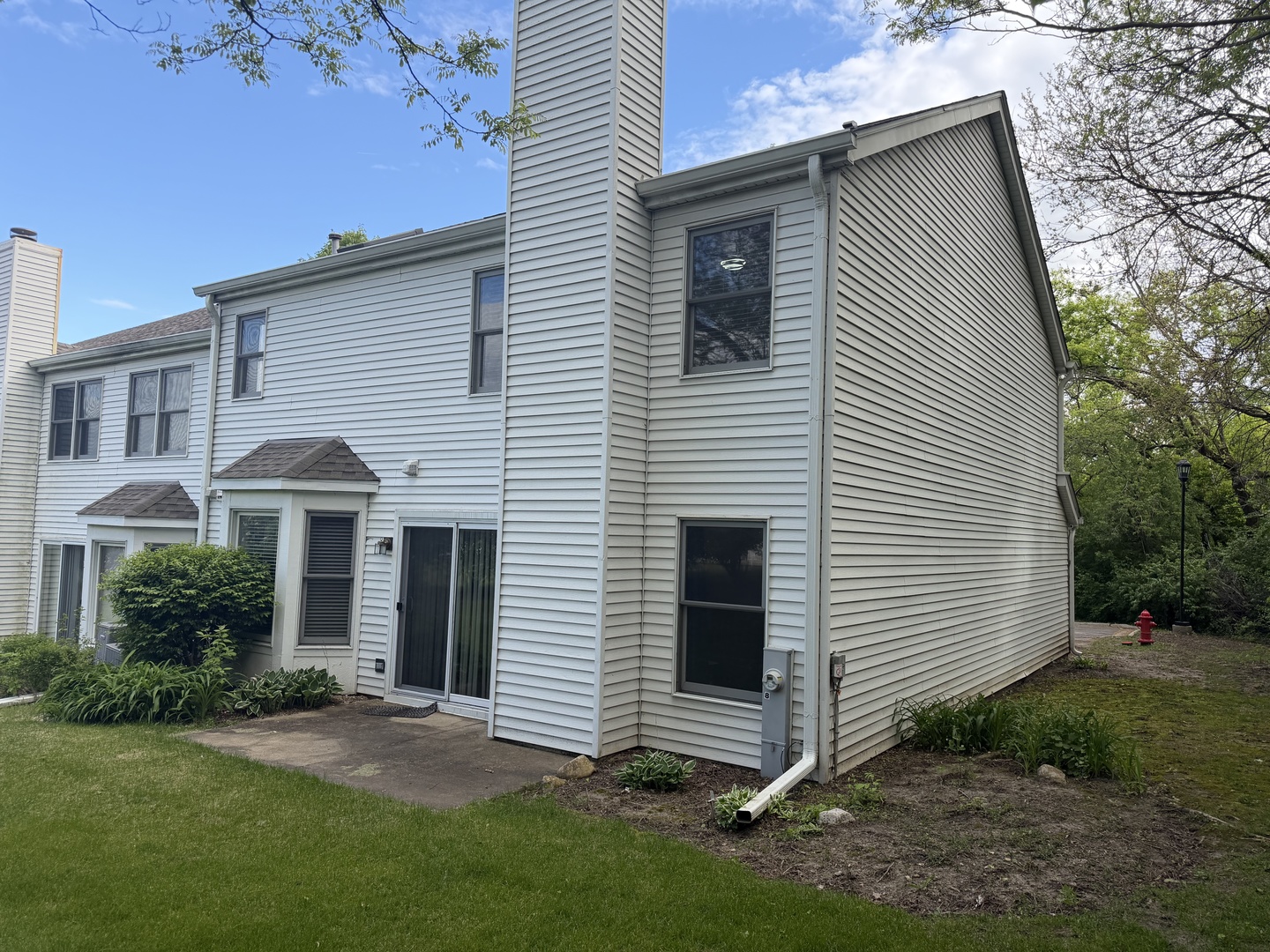 414 Spring Court, Carpentersville, IL 60110
