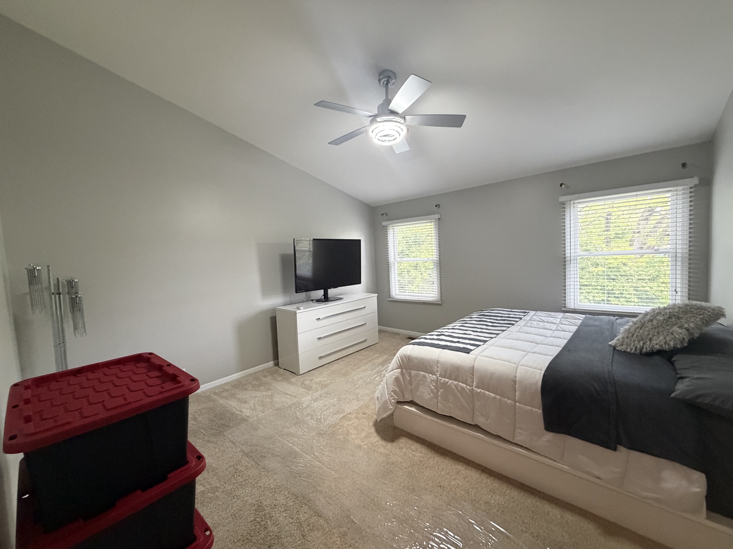 414 Spring Court, Carpentersville, IL 60110