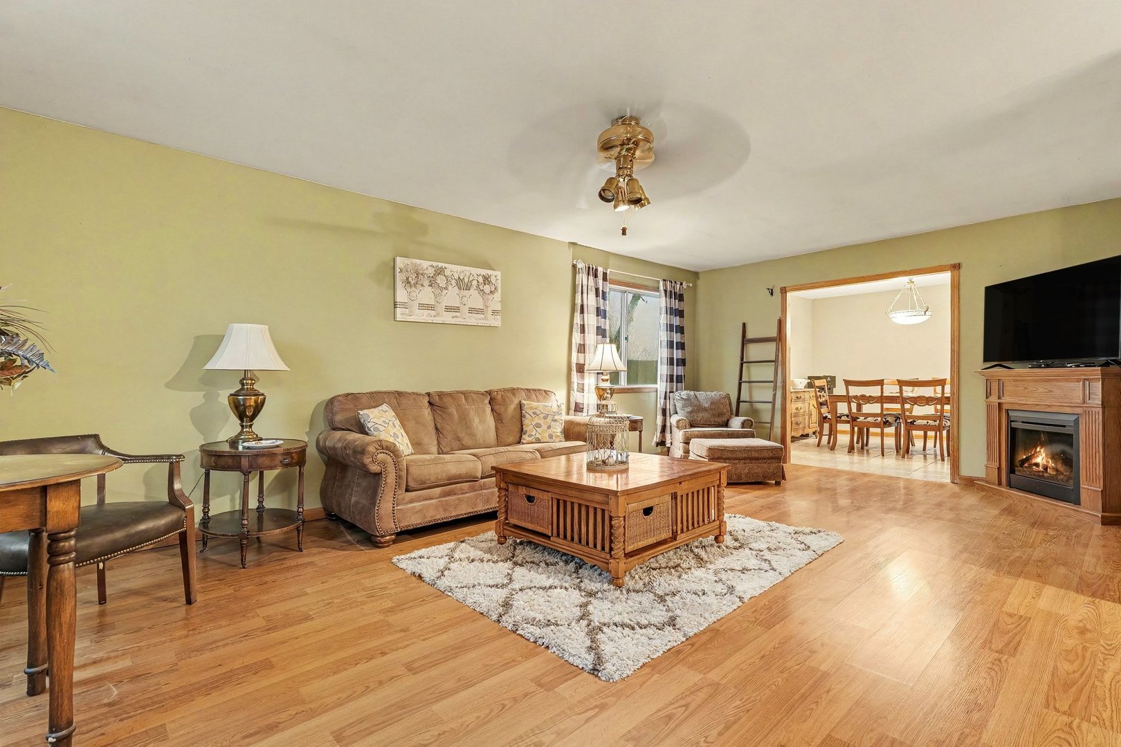 309 Thistle Drive, Bolingbrook, IL 60490