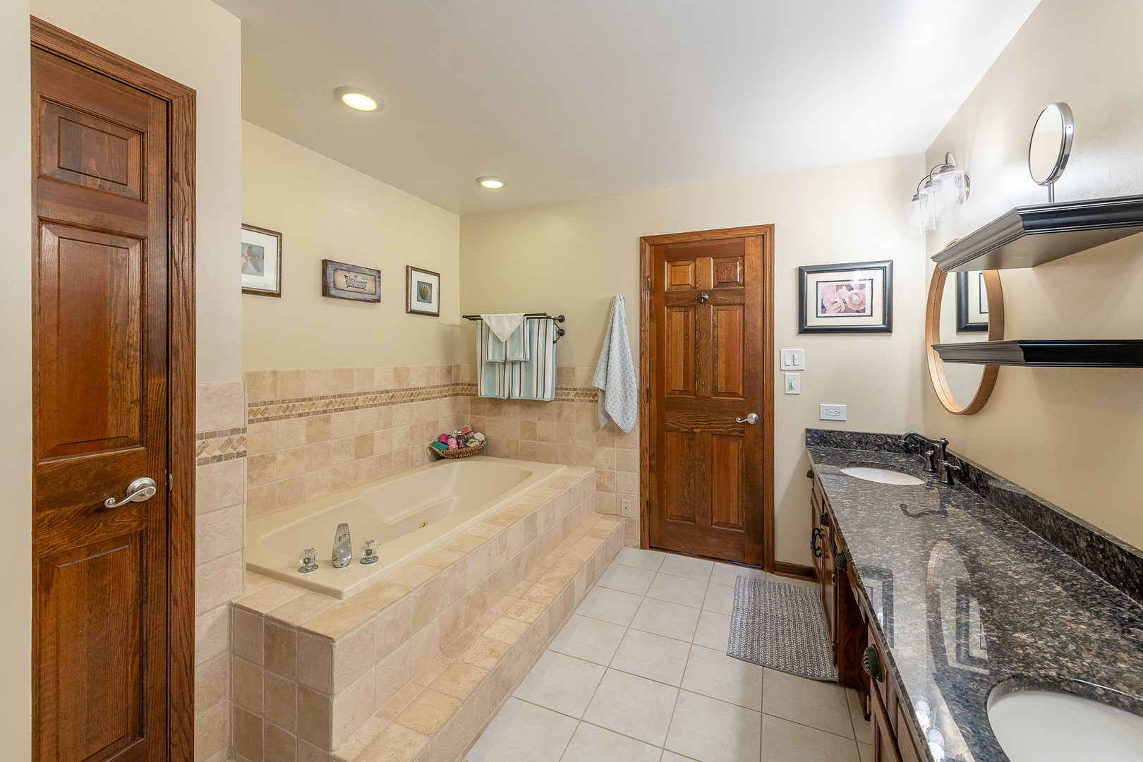 13421 W Oakwood Court, Homer Glen, IL 60491