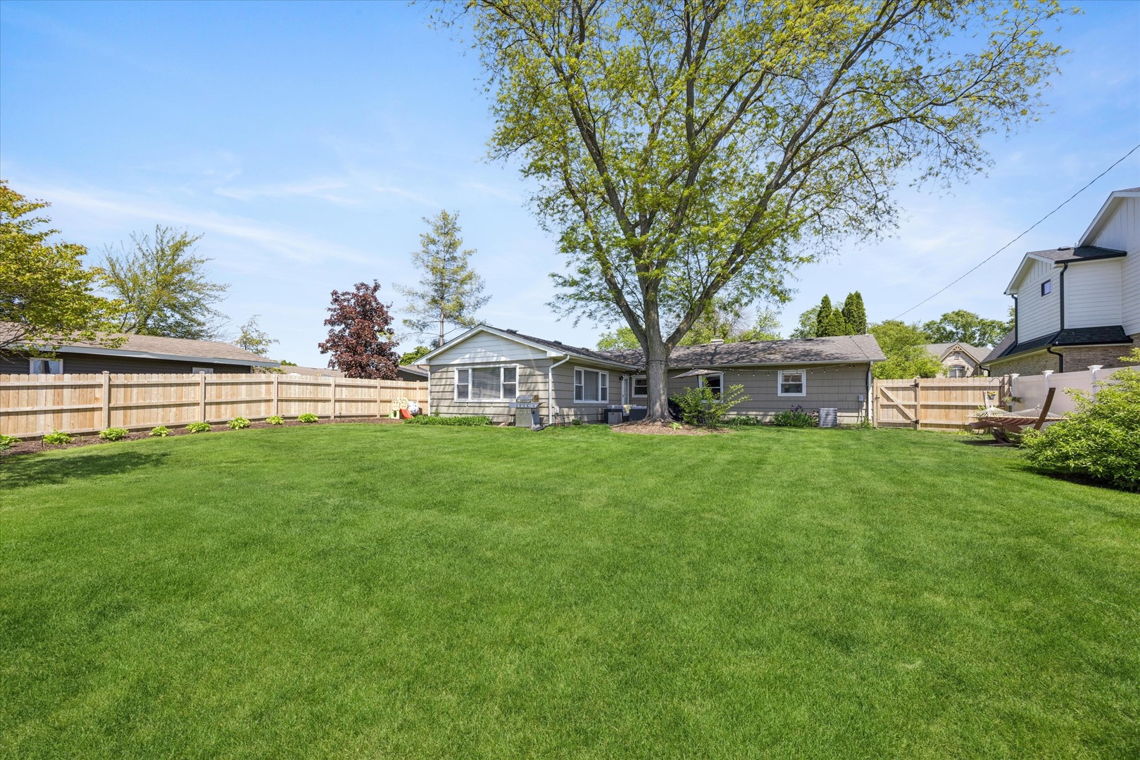 Hinsdale, IL 60521