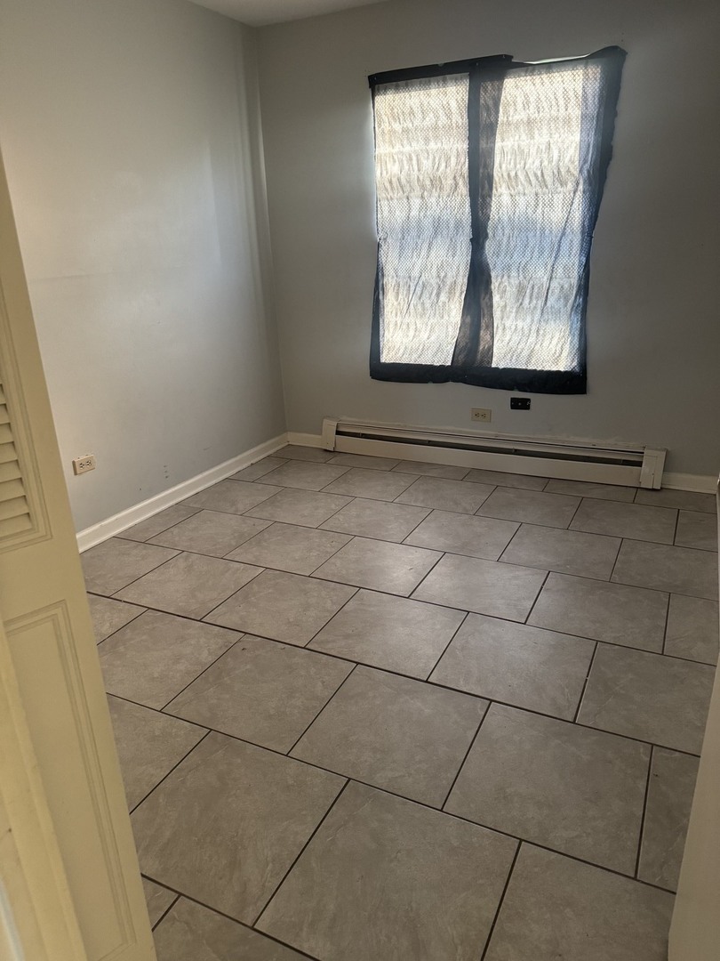 225 Gregory Street #2, Aurora, IL 60504