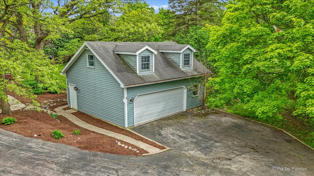 4N015 Trotter Lane, St. Charles, IL 60175