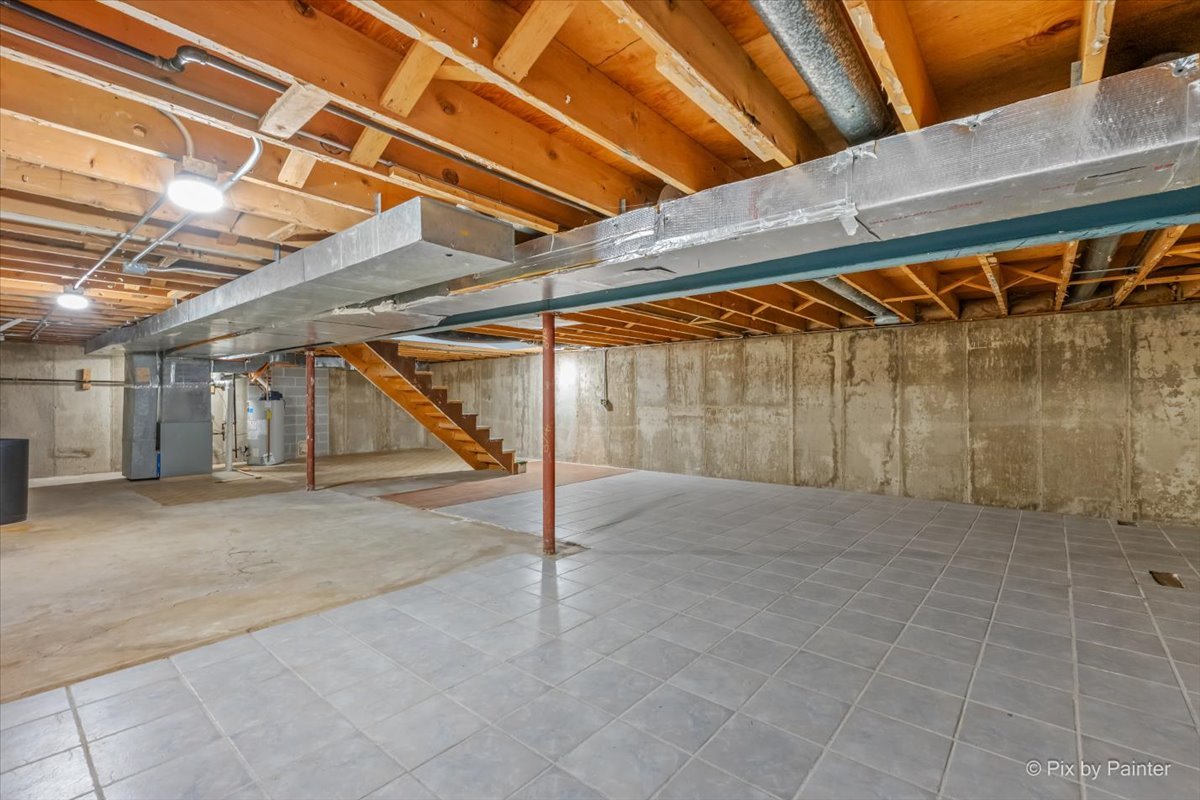 4N015 Trotter Lane, St. Charles, IL 60175