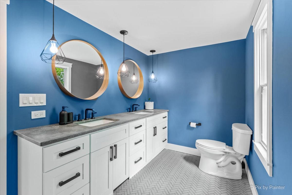 4N015 Trotter Lane, St. Charles, IL 60175