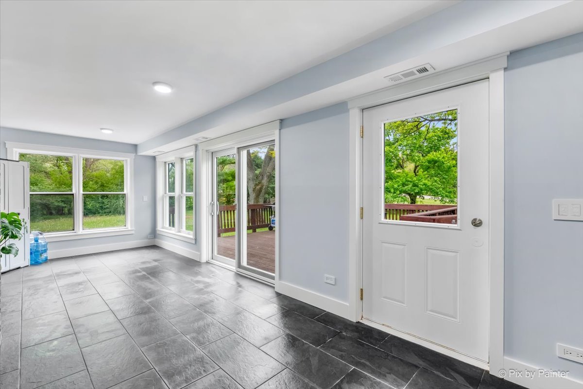 4N015 Trotter Lane, St. Charles, IL 60175