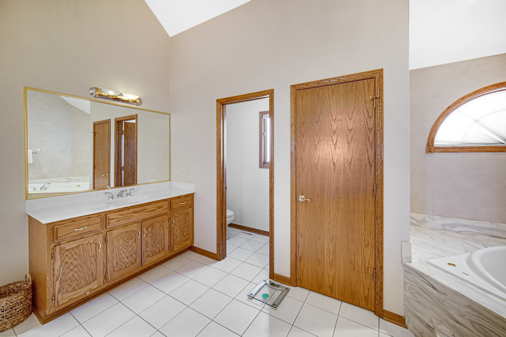 15538 Royal Glen Court, Orland Park, IL 60467